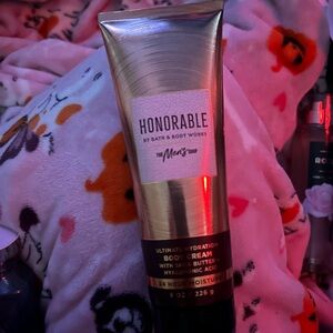 Bath & Body Works Honorable Cream